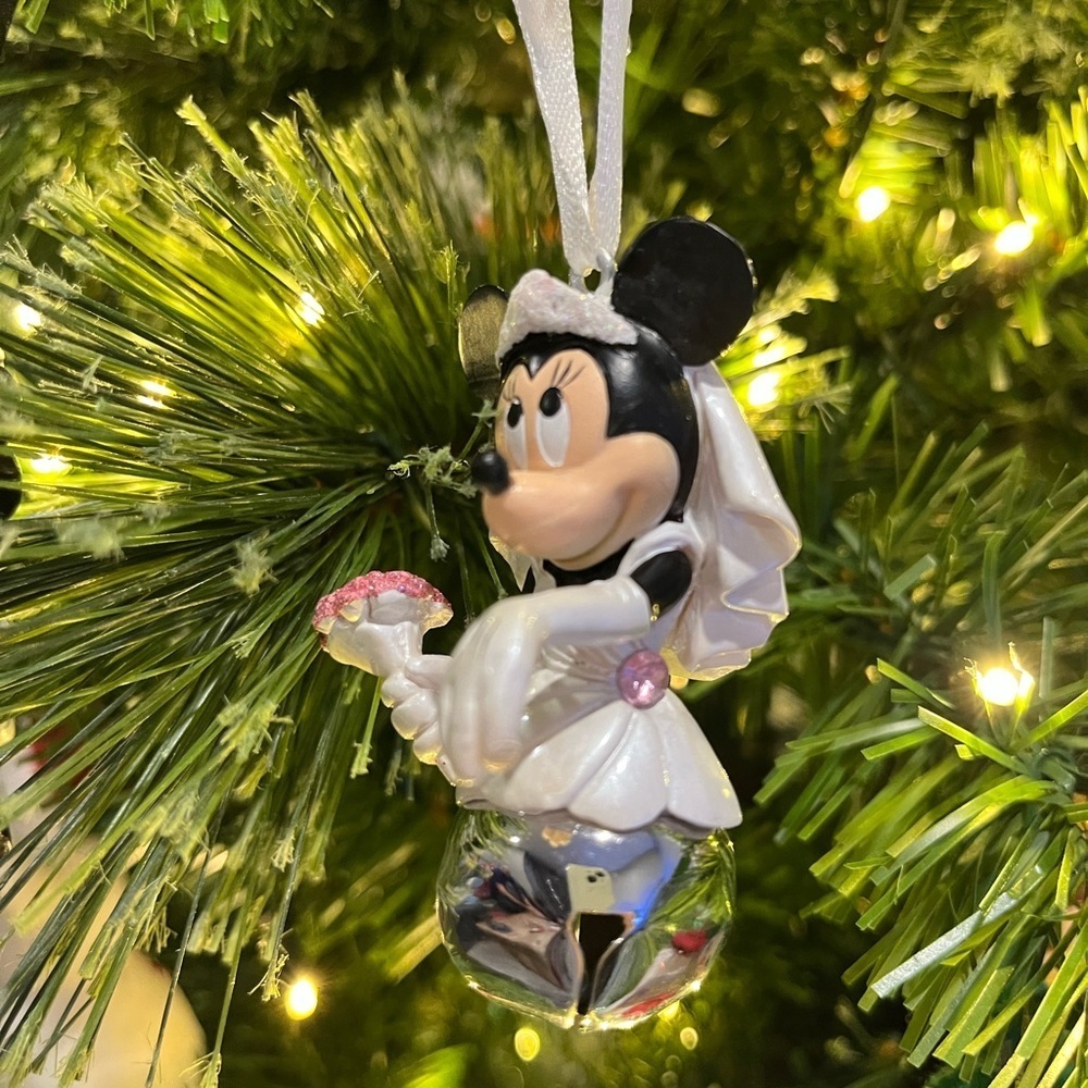 Disney Parks Bride and Groom Mickey and Minnie Wedding Bell Ornament Set - Picture 4 of 9